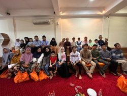 Puluhan Yatim Antarkan Dian Nurfarida ke DPRD Depok