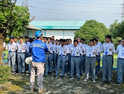 PLN Edukasi Pelajar SMK Dinamika Pembangunan 1 Jakarta Tentang Manfaat dan Bahaya Listrik di GITET Depok