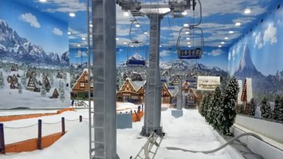 Trans Snow World Bintaro mulai menghadirkan “Snow Live Experience”