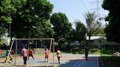 Prioritaskan Keselamatan Anak Sekitar SUTET, PLN UIT JBB Edukasi Bahaya Listrik