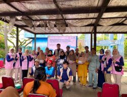 Srikandi PLN UIT JBB Berbagi Berkah di Momen Idul Adha 1446 H