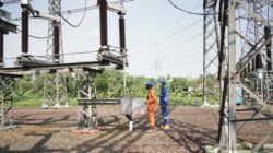 Demi Listrik Andal Untuk Rakyat, PLN UIT JBB Laksanakan Perkuatan Isolasi Busbar Sekunder