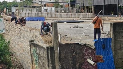 Pemilik Padel Mulai Bongkar Bagian Bangunan yang Diduga Langgar GSS