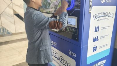 BRI Menara BRILiaN Ajak Peduli Lingkungan Melalui Mesin Daur Ulang RVM