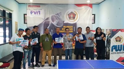 PWI Depok  M Soleh Juara ke-3 Dalam Turnamen Tenis Meja PWI di Kota Bogor
