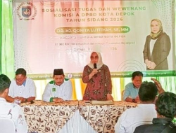 Qonita :  memberikan pemahaman kepada masyarakat mengenai tugas, fungsi, dan kewenangan DPRD