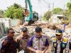 Bupati Subandi Kejar Tuntas Frontage Road Waru–Buduran