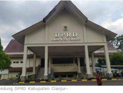 Pemecatan Perawat RSUD Sayang Memanas