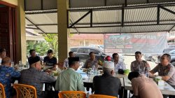 Kapolres Nagan Raya Ajak Warga Jaga Kamtibmas Ngopi Bareng di Warkop